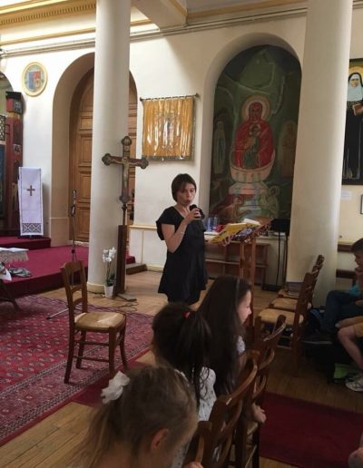 Ірена Карпа в українській школи Святого Володимира в Парижі